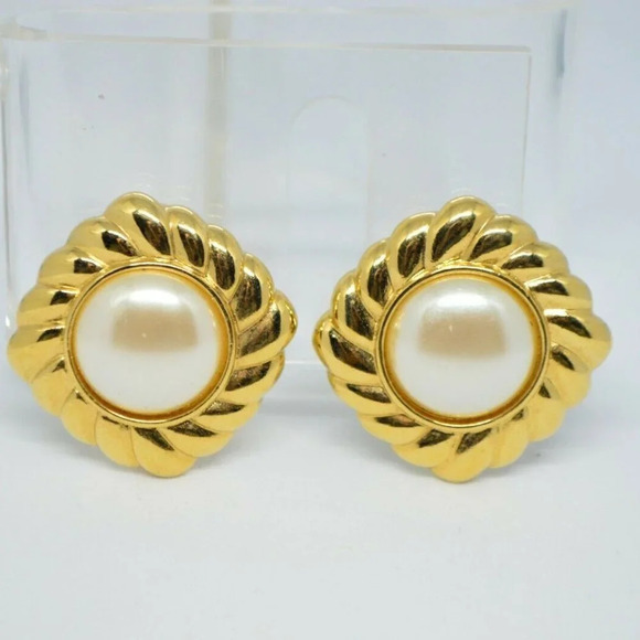 Monet Faux Pearl Gold Tone Clip Earrings (B) - Picture 1 of 5